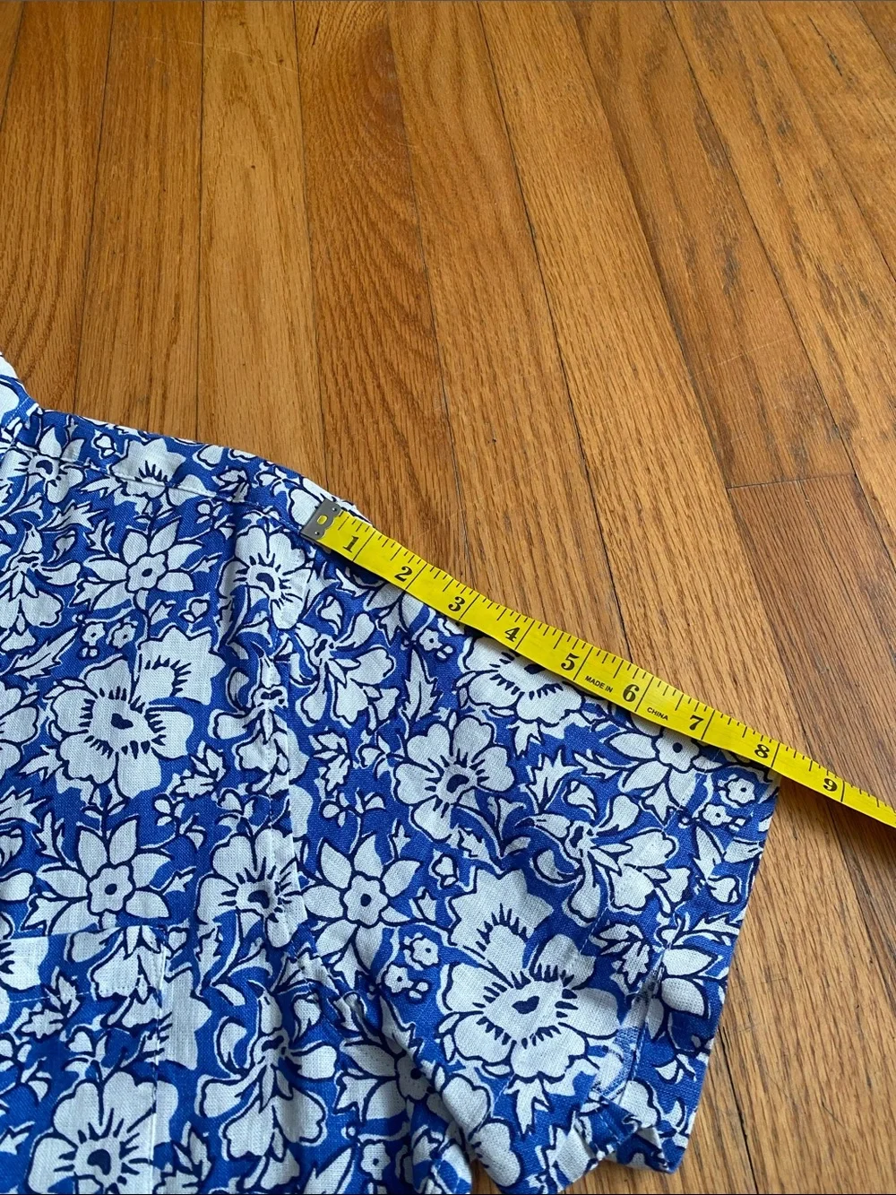 J. Crew 80%Linen Men’s Blue & White Floral Short-Sleeve Shirt